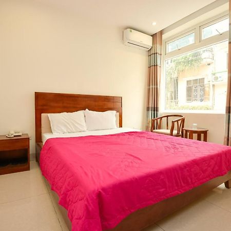 Oyo 1095 Ha Noi Vang Hotel Hanoi Bagian luar foto